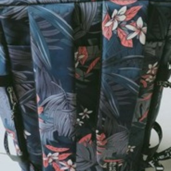 Fashion Computer Backpack - Picture 1 of 2